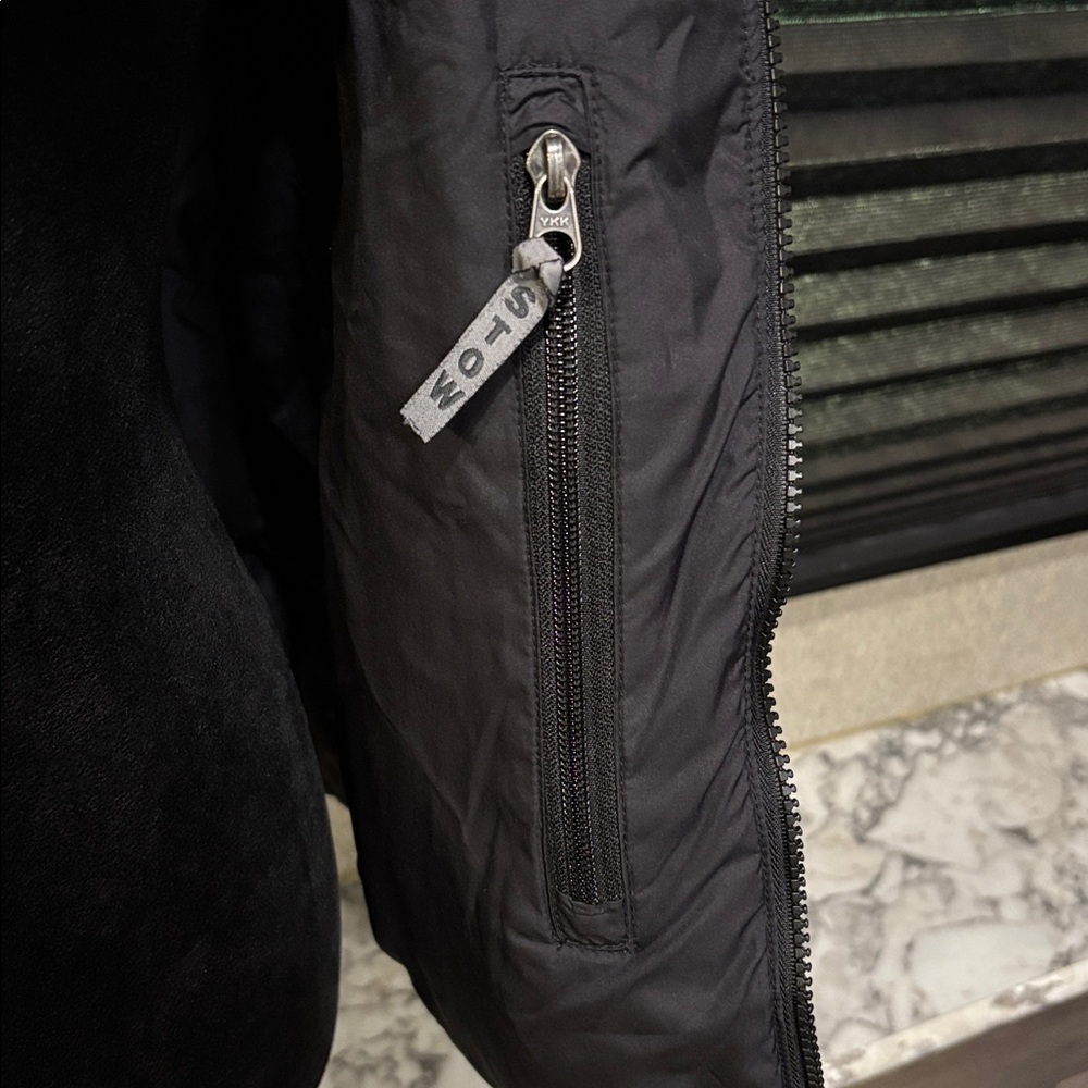 Vintage The North Face Women’s Black 700 Goose Down Fill Nuptse Vest SZ Medium - Picture 6 of 9